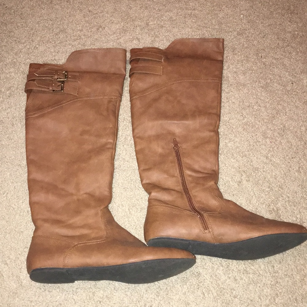 Riding boots